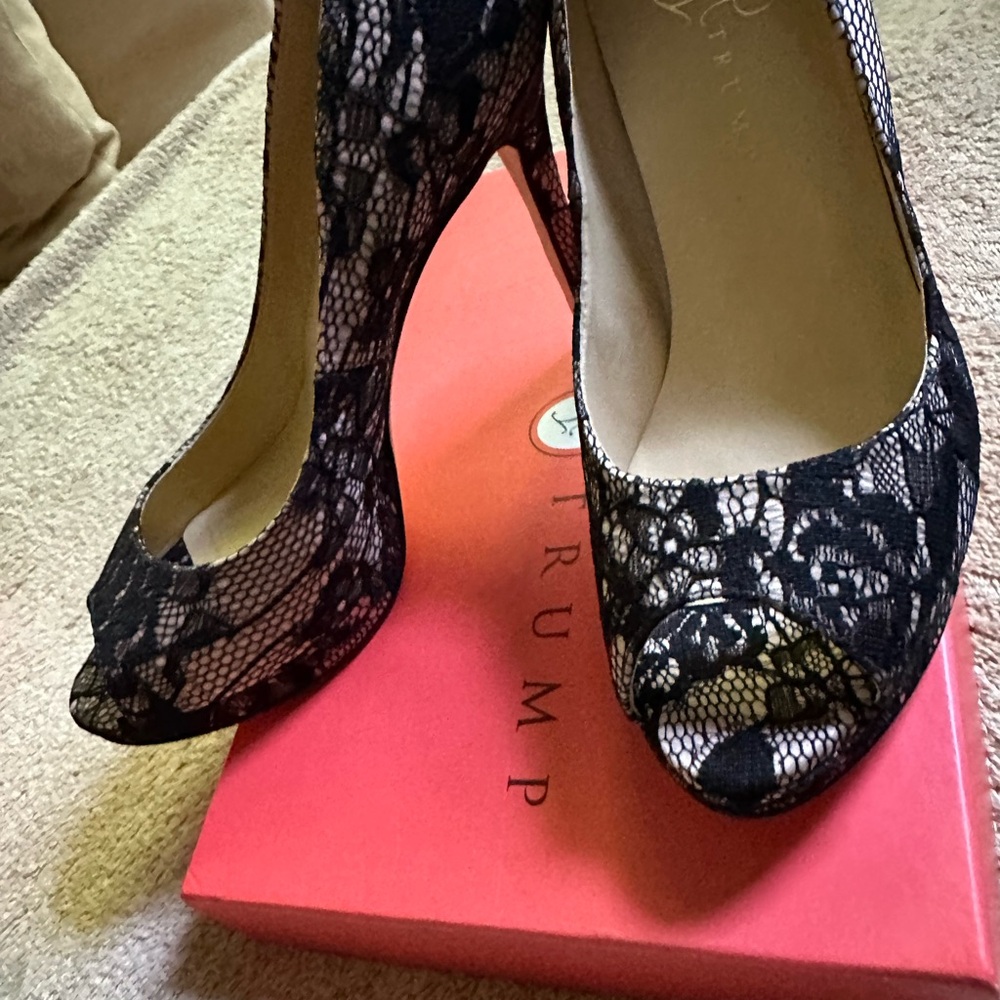 Ivanka Trump Blush Satin with Black Lace overlay Peep Toe heels- STUNNING